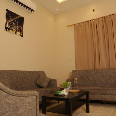 Spacious Apartments At Basla St 3 Mins From King Fahd Stadium الرياض المظهر الخارجي الصورة